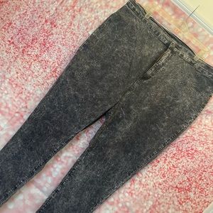 Fashion of acid wash black jeans